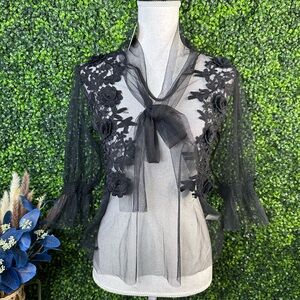 Black‎ Sheer Floral embroidered Lace Blouse nwt